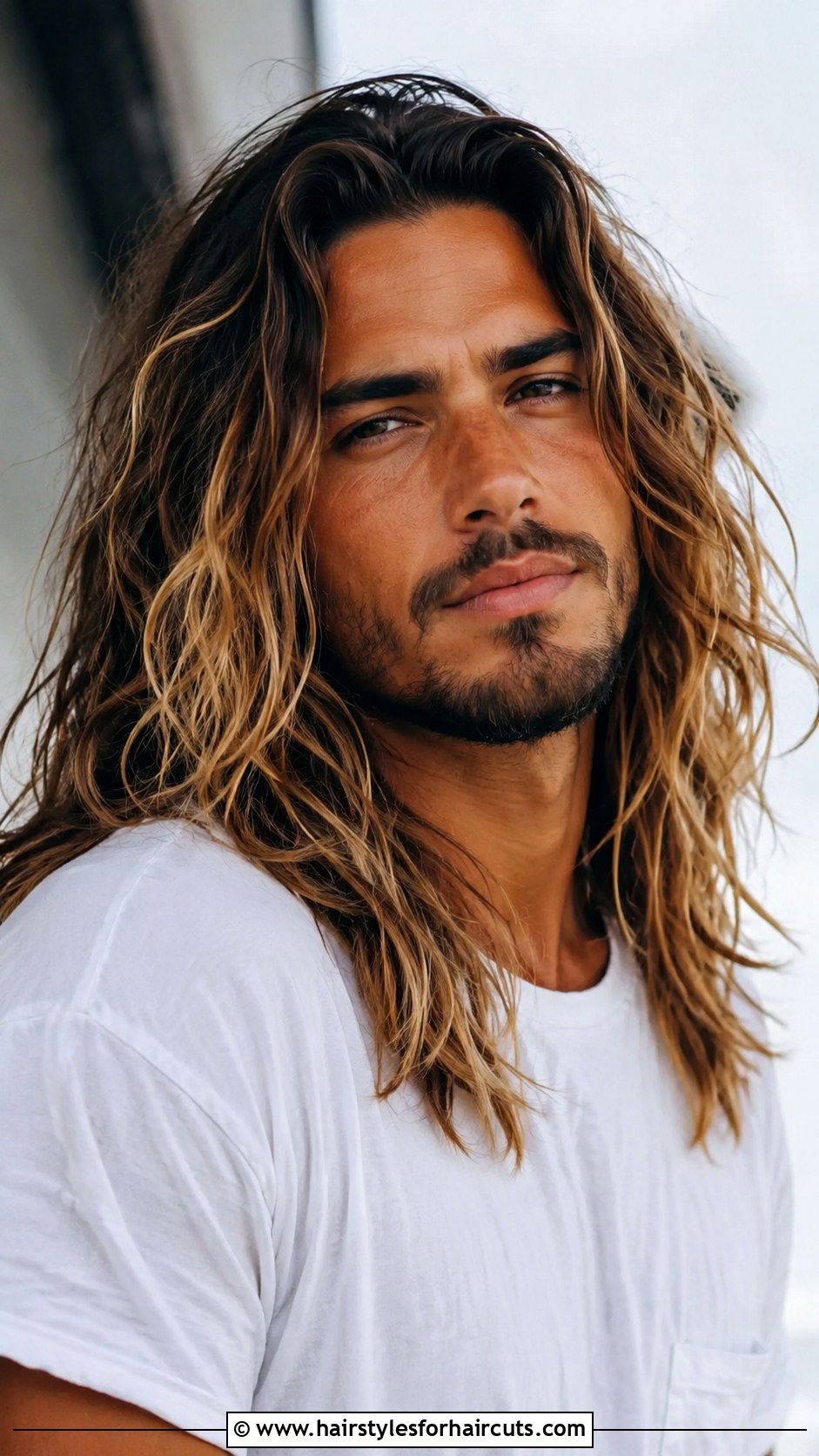 Long Surfer Hair - 25 surfer haircuts - 25 surfer haircuts