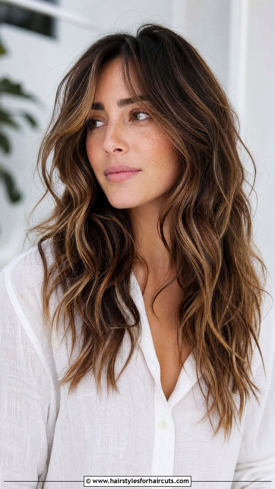 Long Textured Layered Haircut For Wavy Hair - 25 layered haircuts for long wavy hair - 25 layered haircuts for long wavy hair