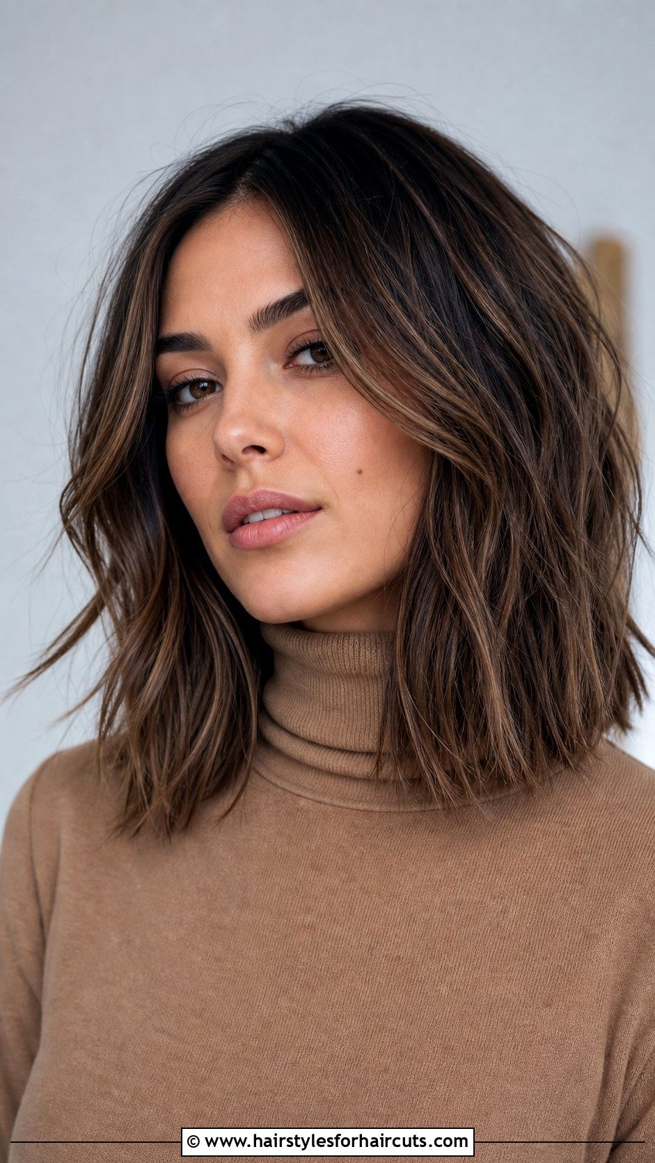 Long Textured Lob Haircut - 25 long haircuts for women with fine hair - 25 long haircuts for women with fine hair