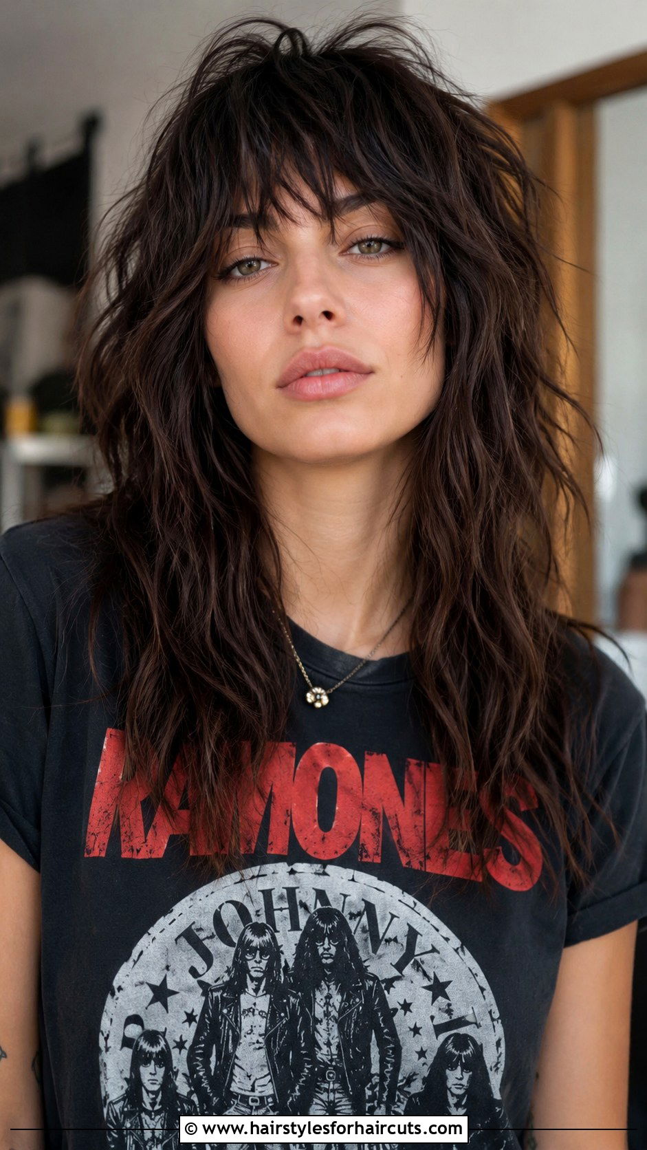 Long Textured Shag Haircut - 25 haircuts for long thin straight hair - 25 haircuts for long thin straight hair