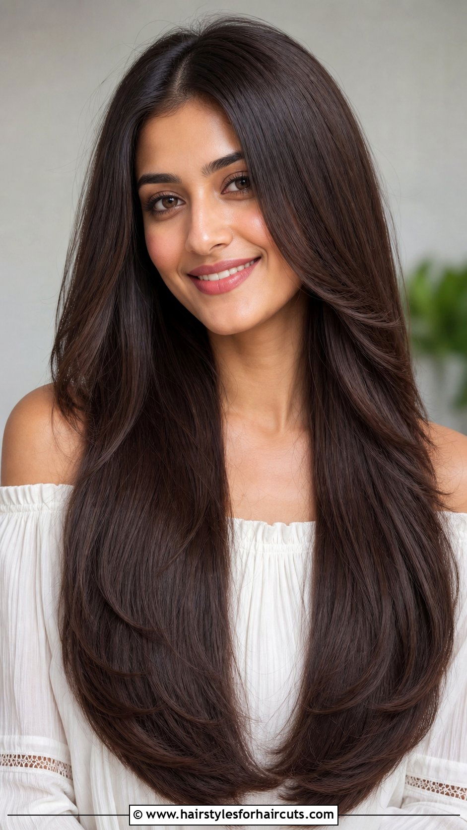 Long U Cut Haircut - 25 summer haircuts for long hair - 25 summer haircuts for long hair