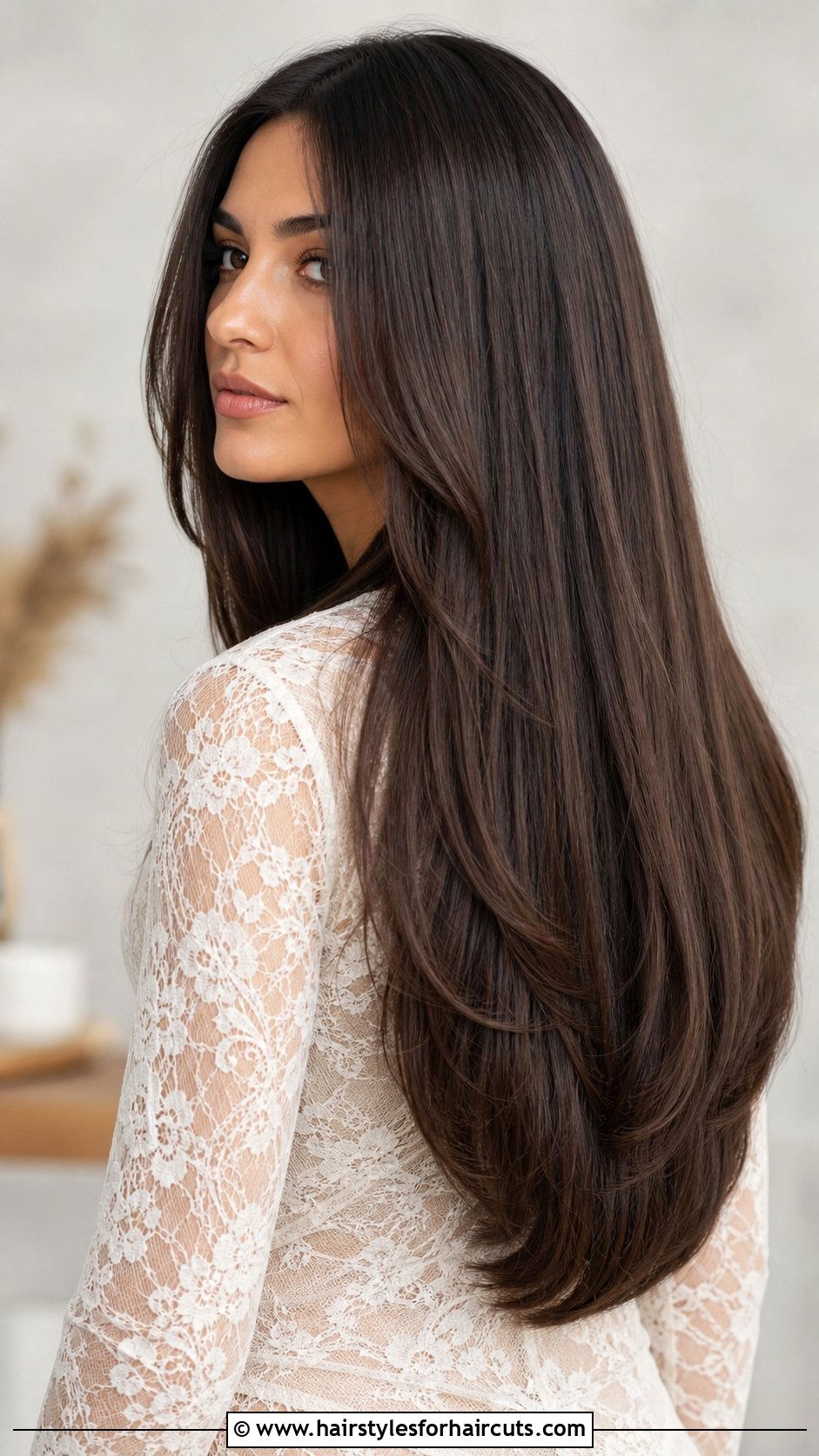 Long U Shaped Cut - 25 long fine haircuts - 25 long fine haircuts