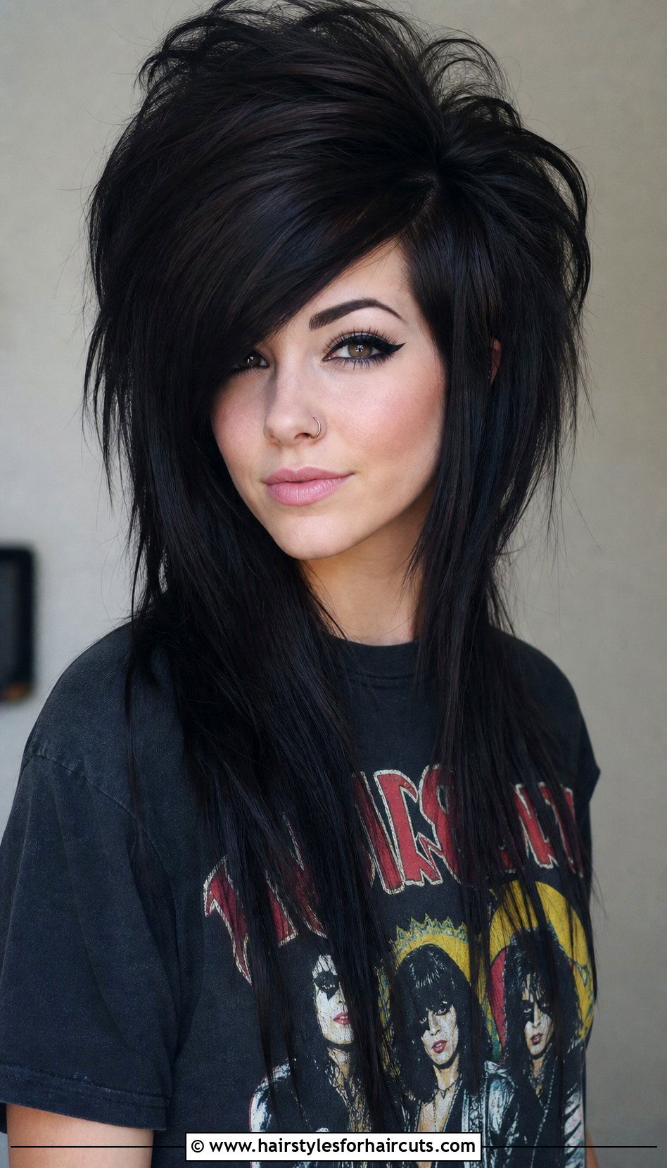 Long Voluminous Emo Haircut With Side Part - 25 long hair layered emo haircuts - 25 long hair layered emo haircuts