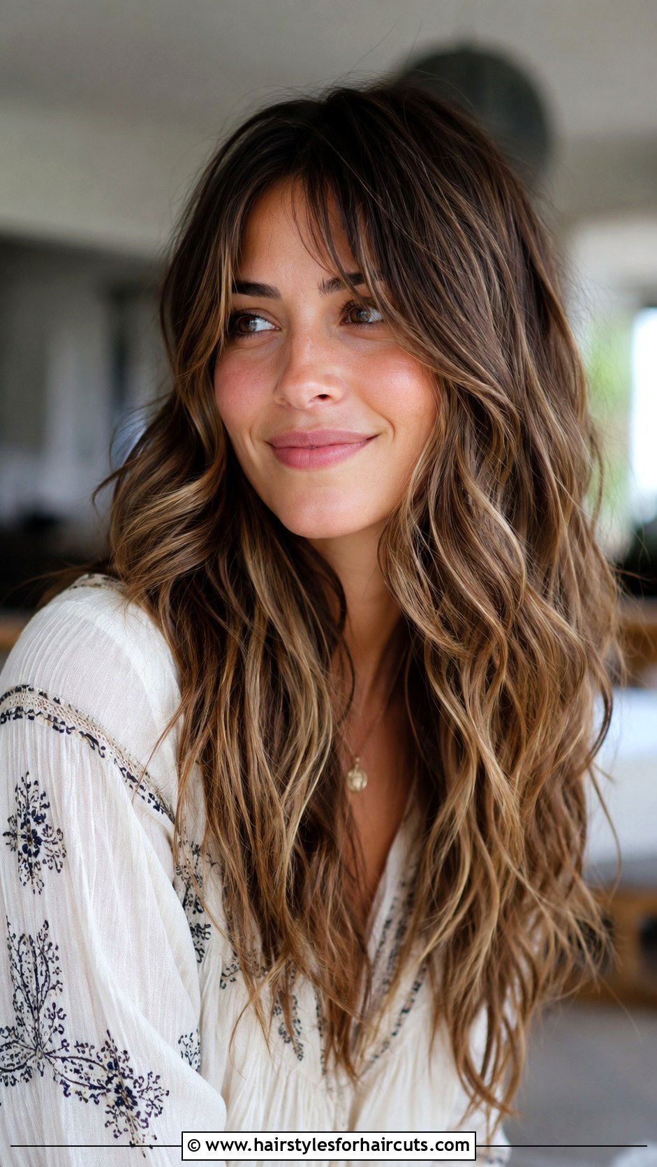 Long Wavy Hair With Curtain Bangs - 25 womens hairstyles with bangs - 25 womens hairstyles with bangs