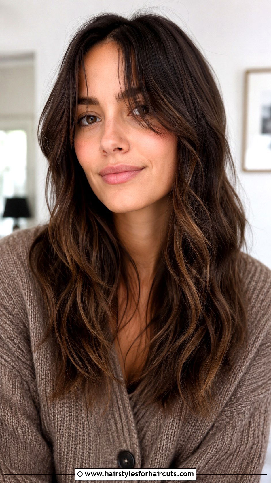 Long Wavy Hair With Curtain Bangs - 25 haircuts for big forehead - 25 haircuts for big forehead