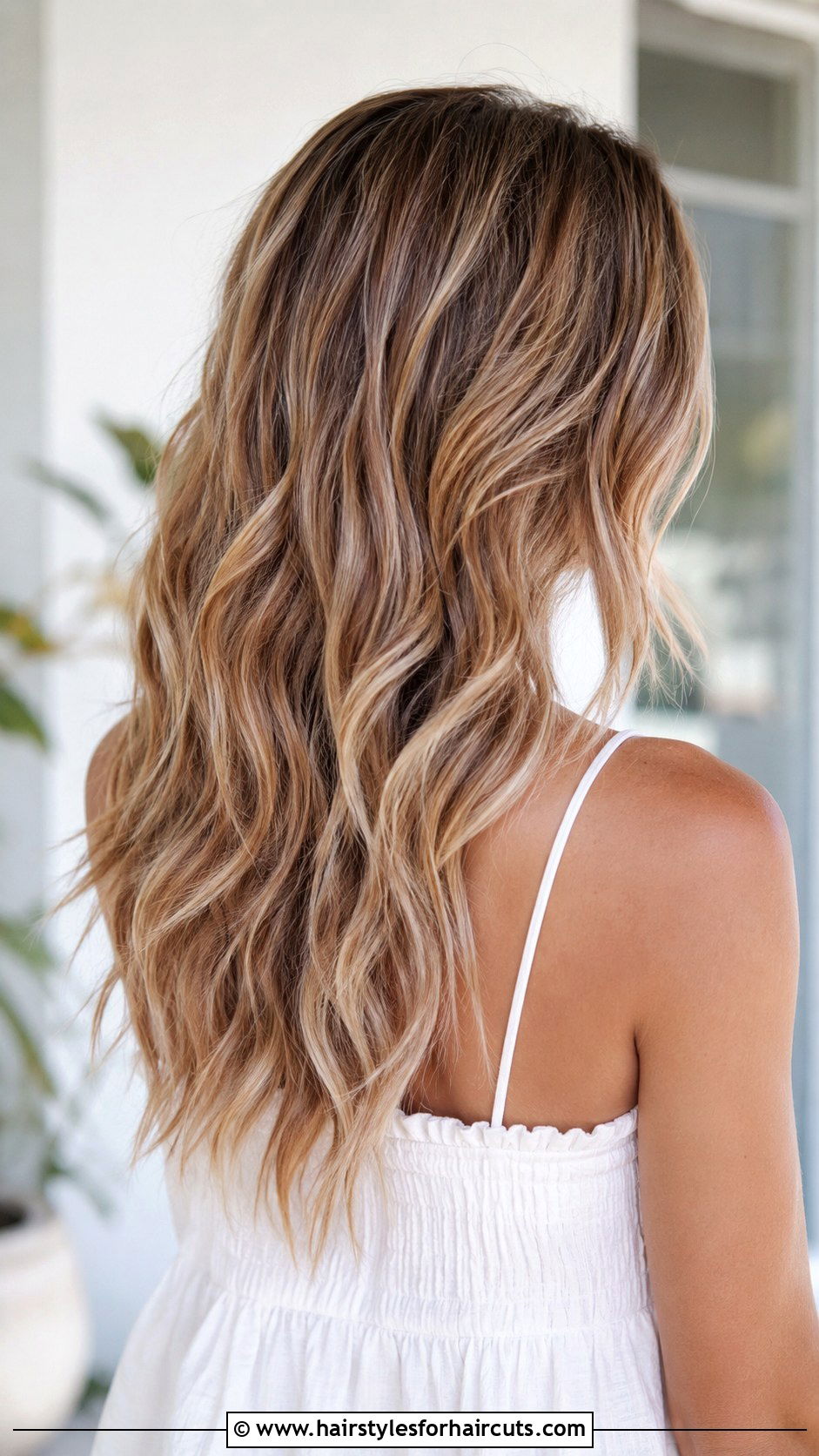 Long Wavy Layers - 25 haircuts for big head - 25 haircuts for big head