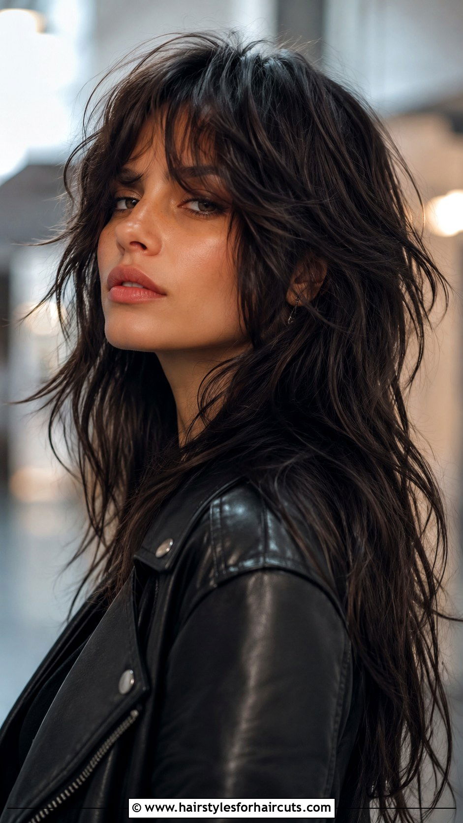 Long Wolf Cut - 25 easy haircuts for long hair - 25 easy haircuts for long hair