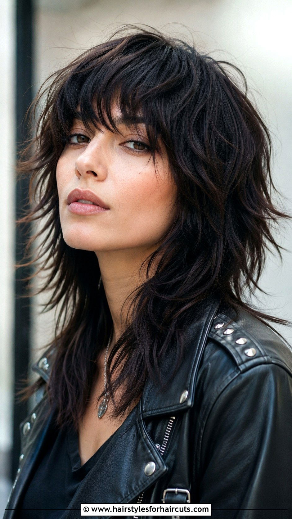 Long Wolf Cut - 25 best haircuts for long straight hair - 25 best haircuts for long straight hair