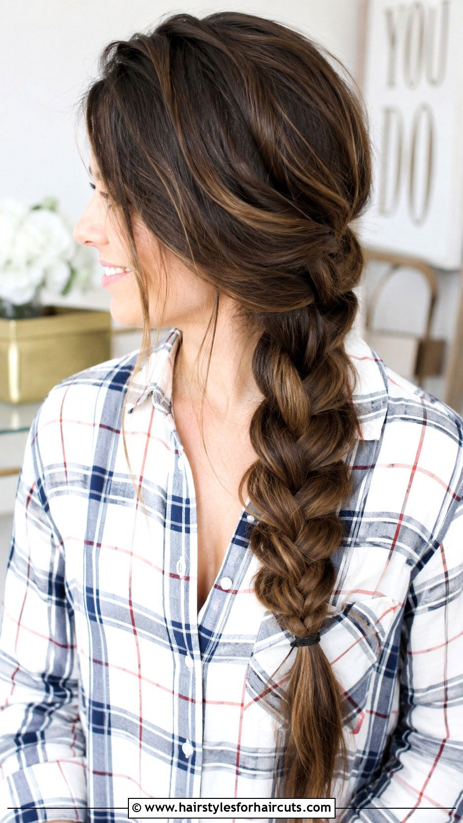 Loose Boho Side Braid - 25 bohemian hairstyles - 25 bohemian hairstyles