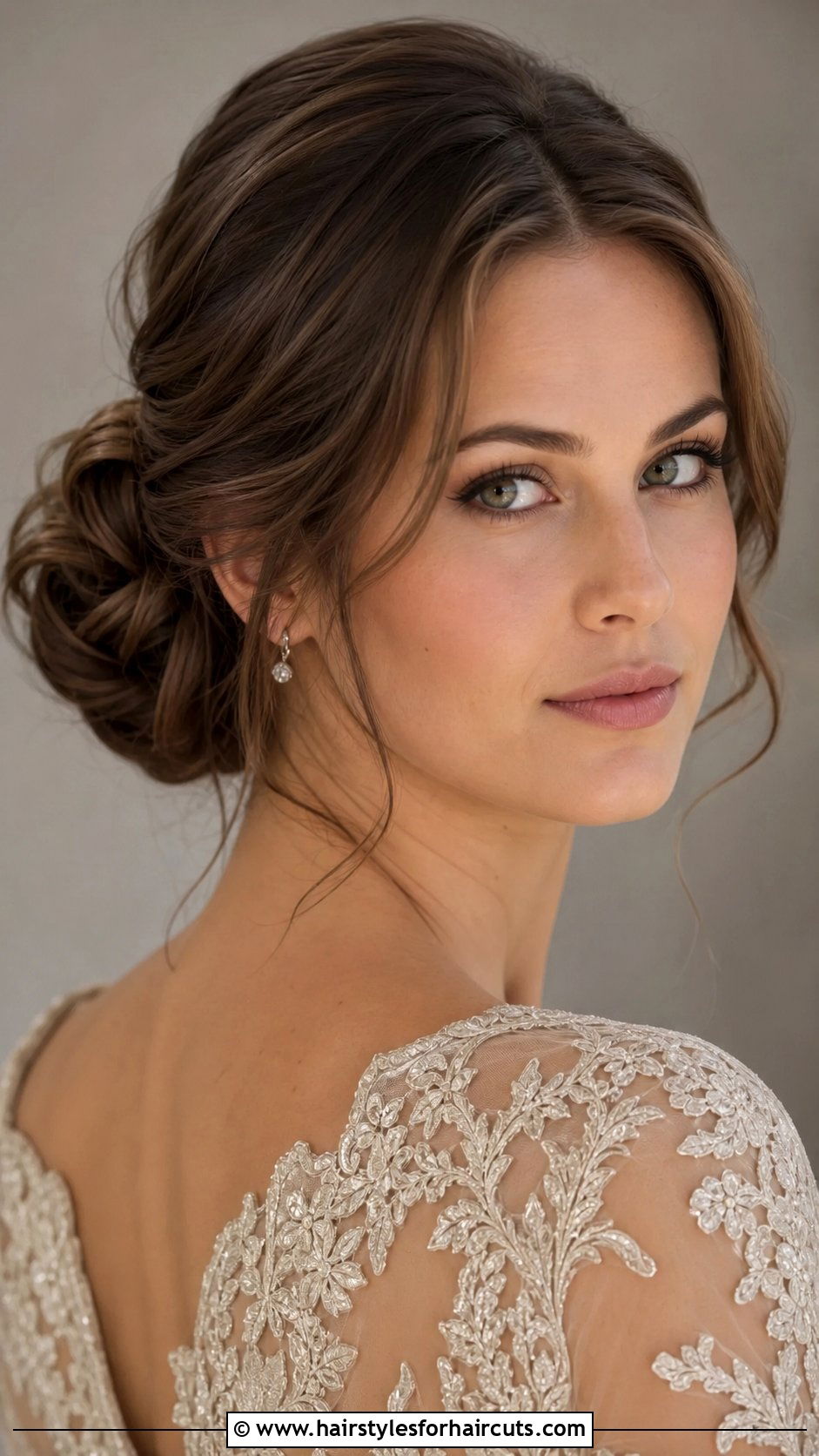 Loose Chignon Updo - 25 hairstyles for frizzy hair - 25 hairstyles for frizzy hair