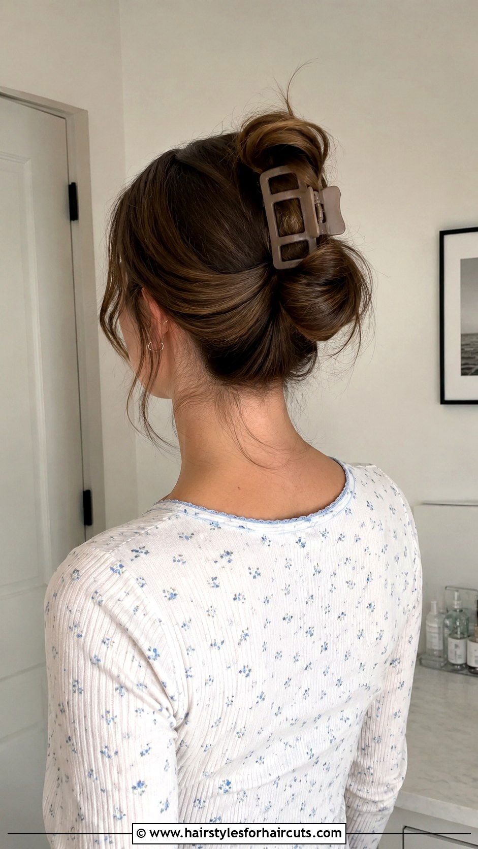 Loose Claw Clip Updo - 25 bed hairstyles - 25 bed hairstyles