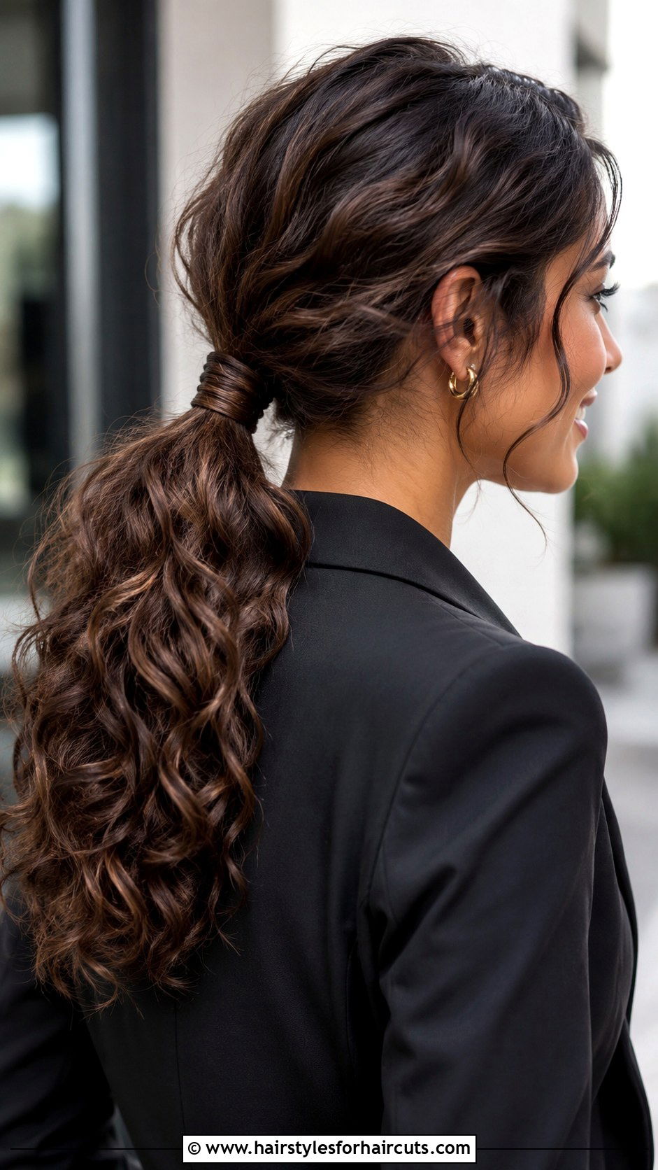 Loose Curly Low Ponytail - 25 cute hairstyles for loose curly hair - 25 cute hairstyles for loose curly hair