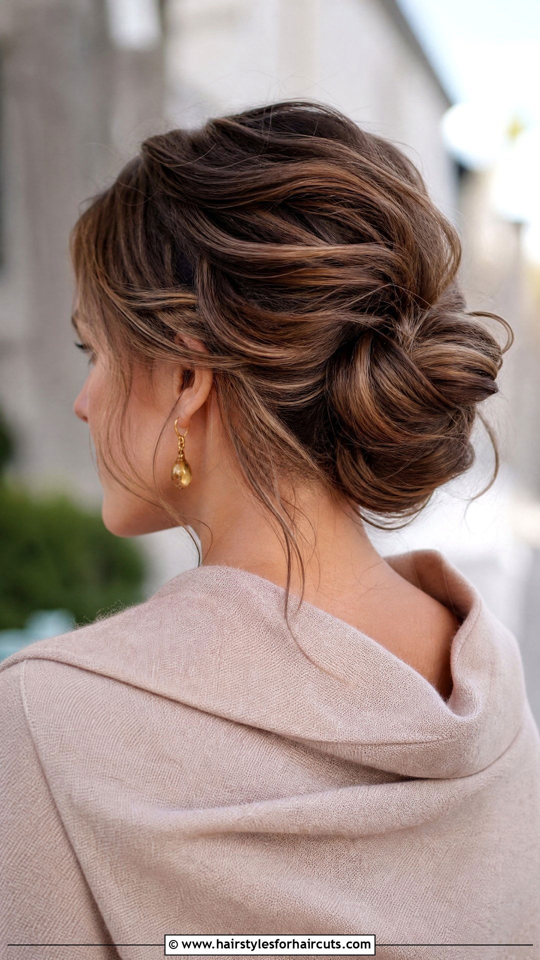 Loose French Chignon - 25 french hairstyles for long hair - 25 french hairstyles for long hair