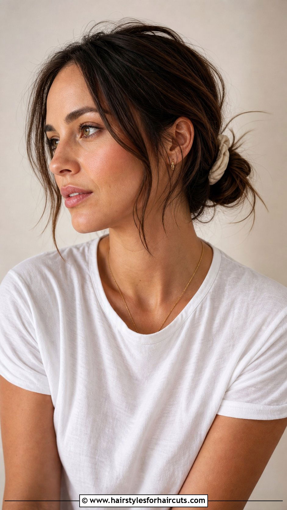 Low Bun Casual Hairstyle - 25 low bun hairstyles - 25 low bun hairstyles