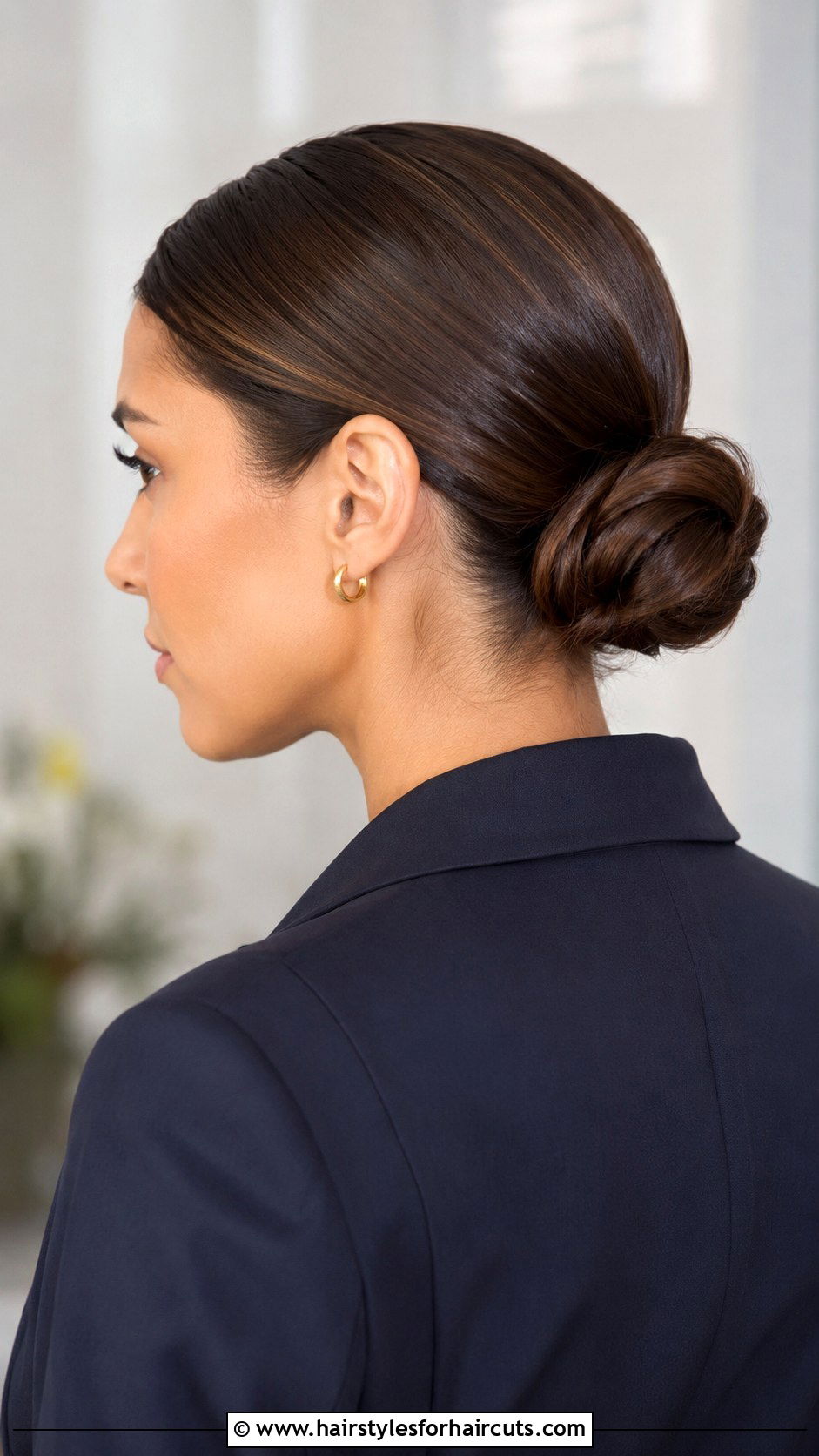 Low Bun For Short Hair - 25 easy hairstyles for short medium hair - 25 easy hairstyles for short medium hair