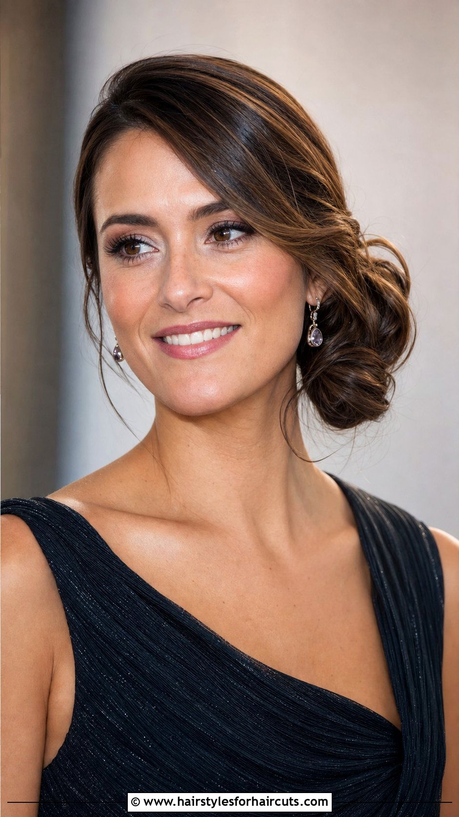 Low Bun With A Side Part - 25 low bun hairstyles - 25 low bun hairstyles