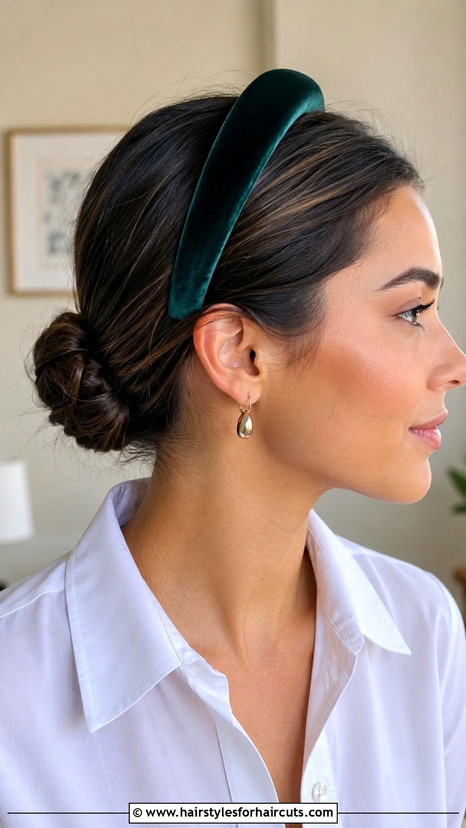 Low Bun With Headband For Short Hair - 25 easy low bun hairstyles for short hair - 25 easy low bun hairstyles for short hair