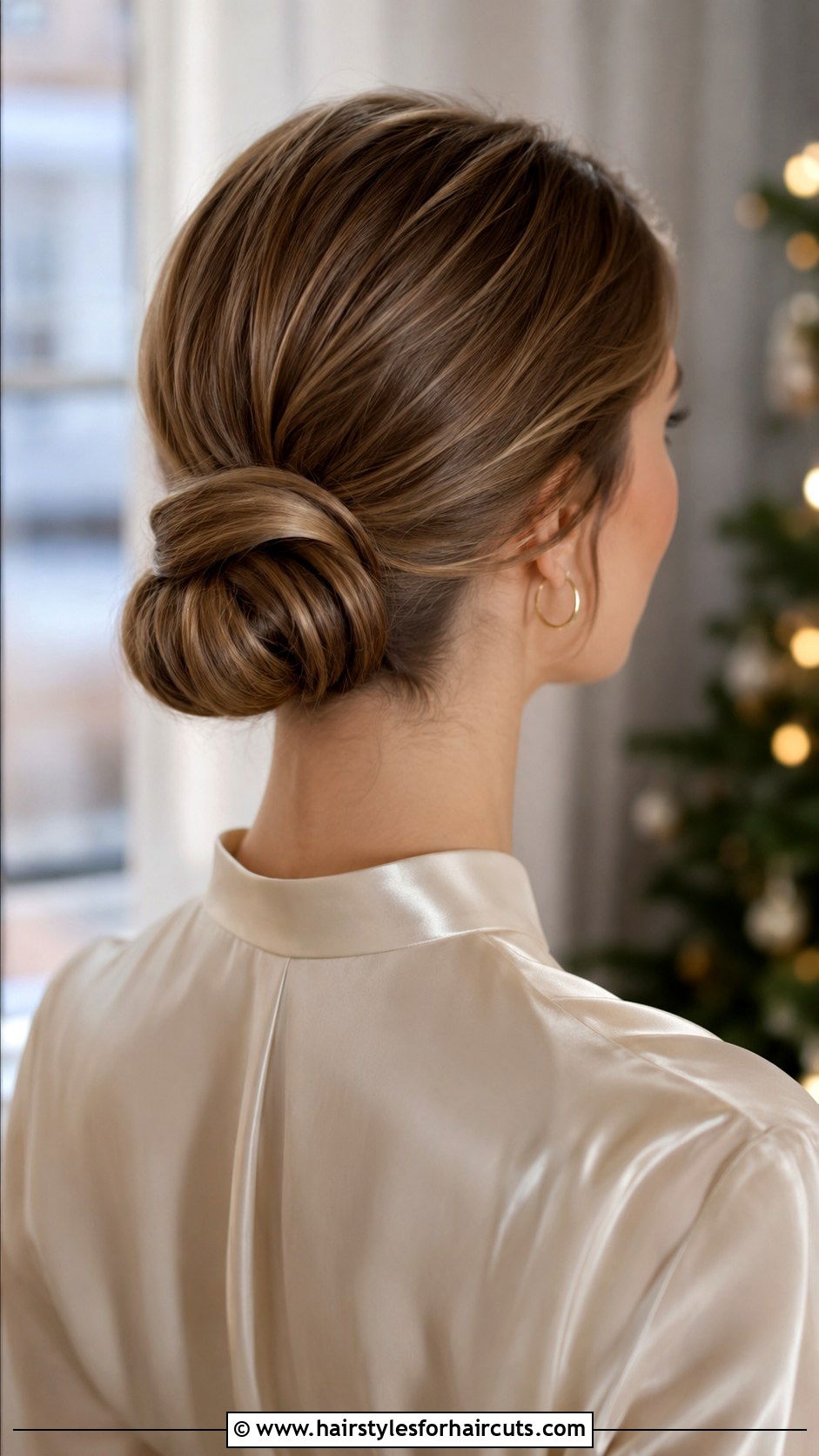 Low Chignon - 25 really easy hairstyles - 25 really easy hairstyles