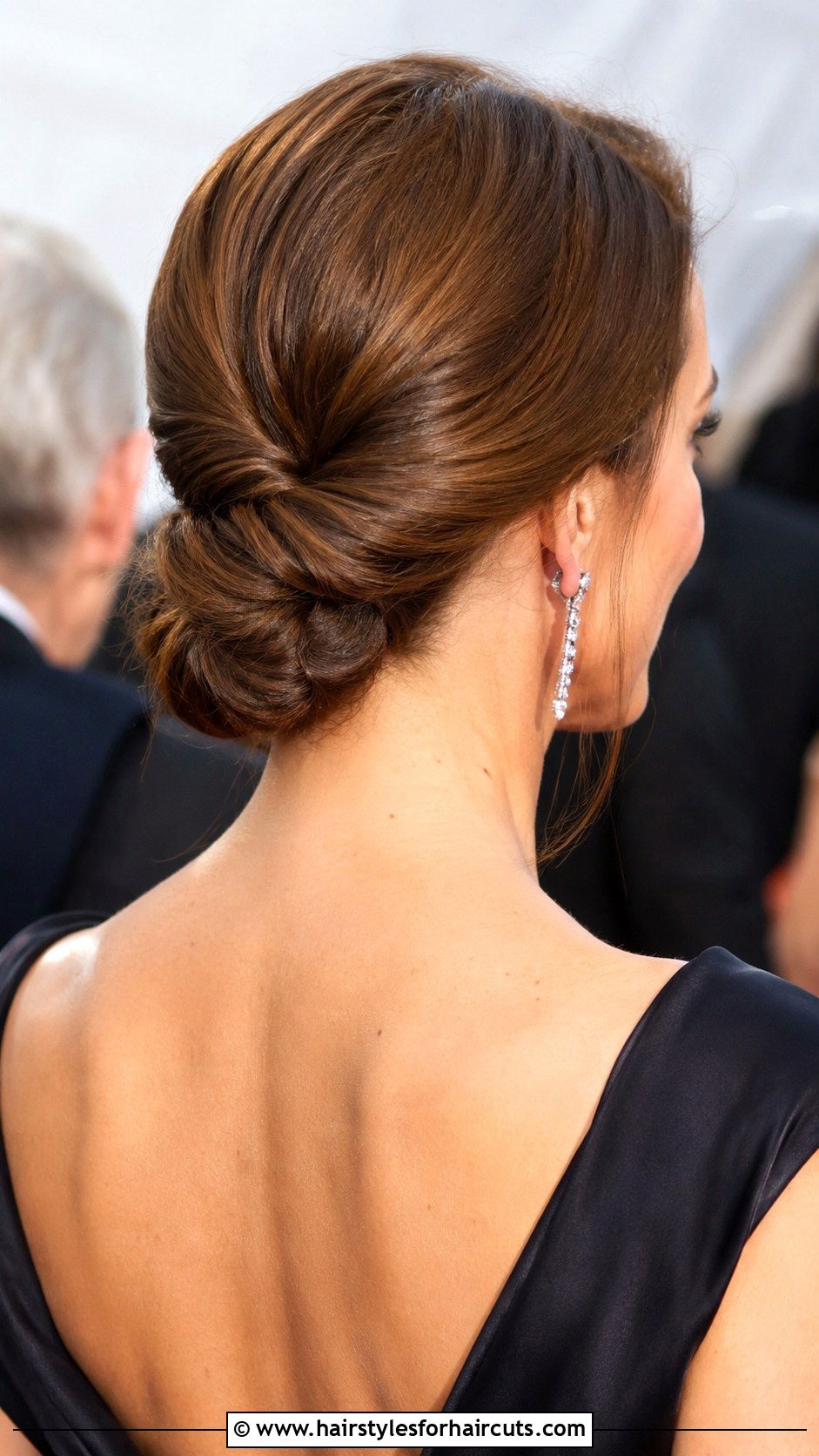 Low Chignon - 25 simple hairstyles for ladies - 25 simple hairstyles for ladies