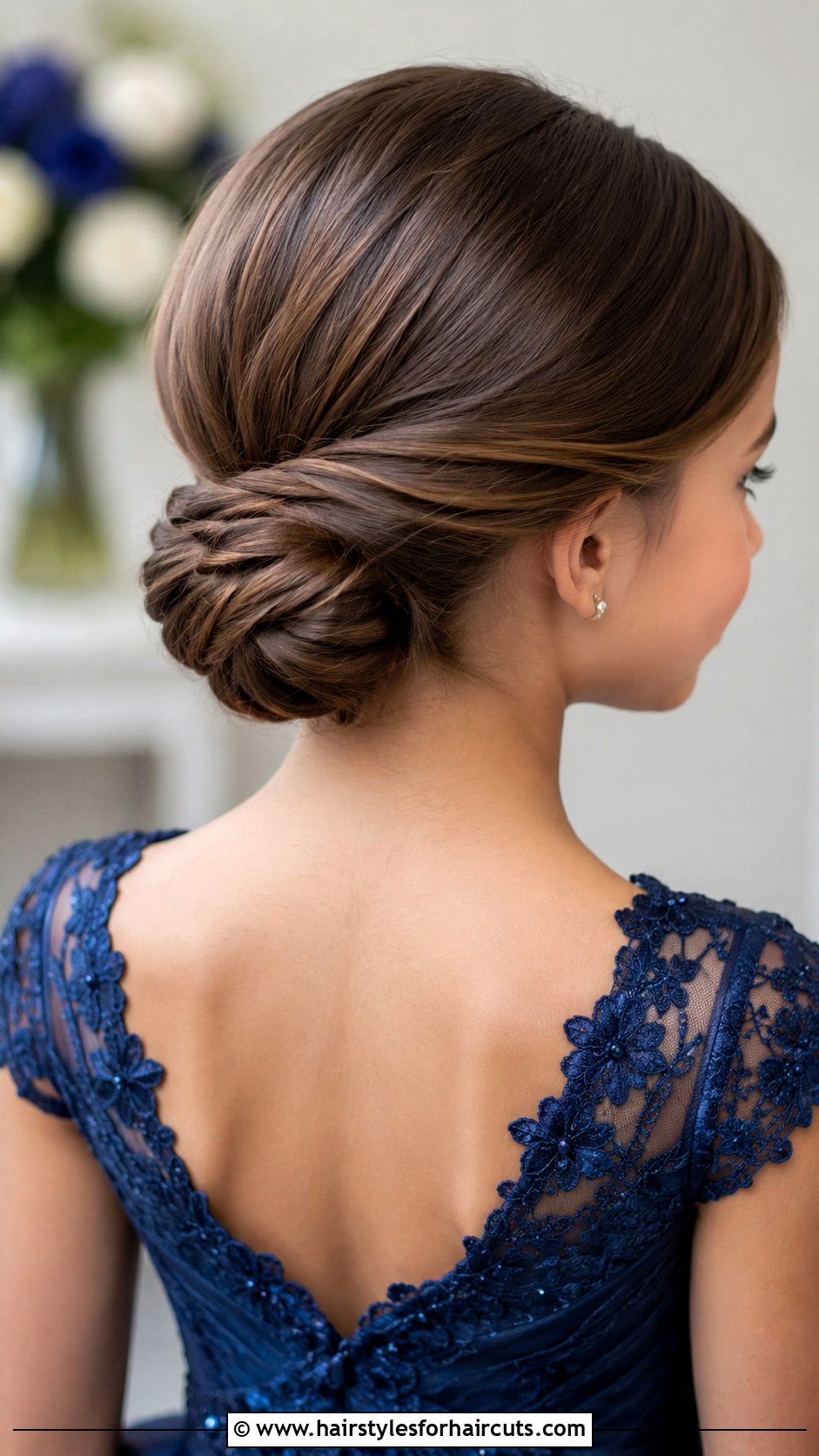 Low Chignon For Long Hair - 25 easy girl hairstyles for long hair - 25 easy girl hairstyles for long hair