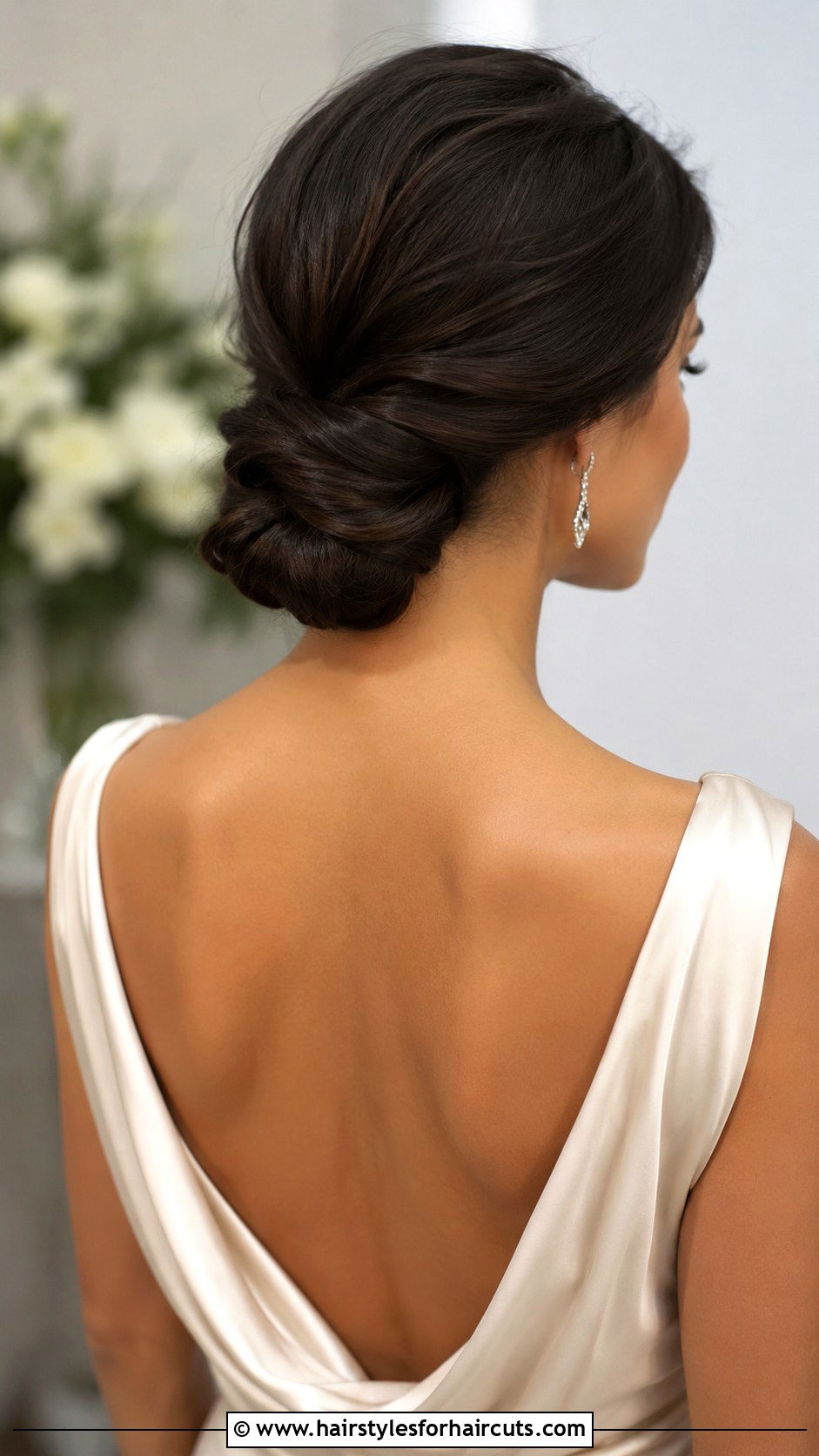Low Chignon For Long Hair - 25 easy hairstyles for long hair - 25 easy hairstyles for long hair