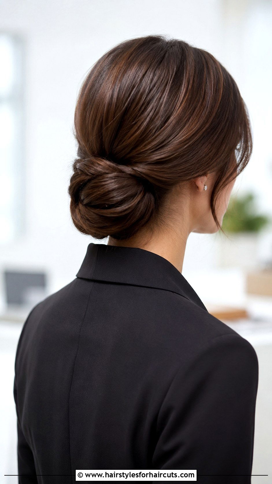 Low Chignon For Long Hair - 25 cute easy hairstyles for long hair - 25 cute easy hairstyles for long hair