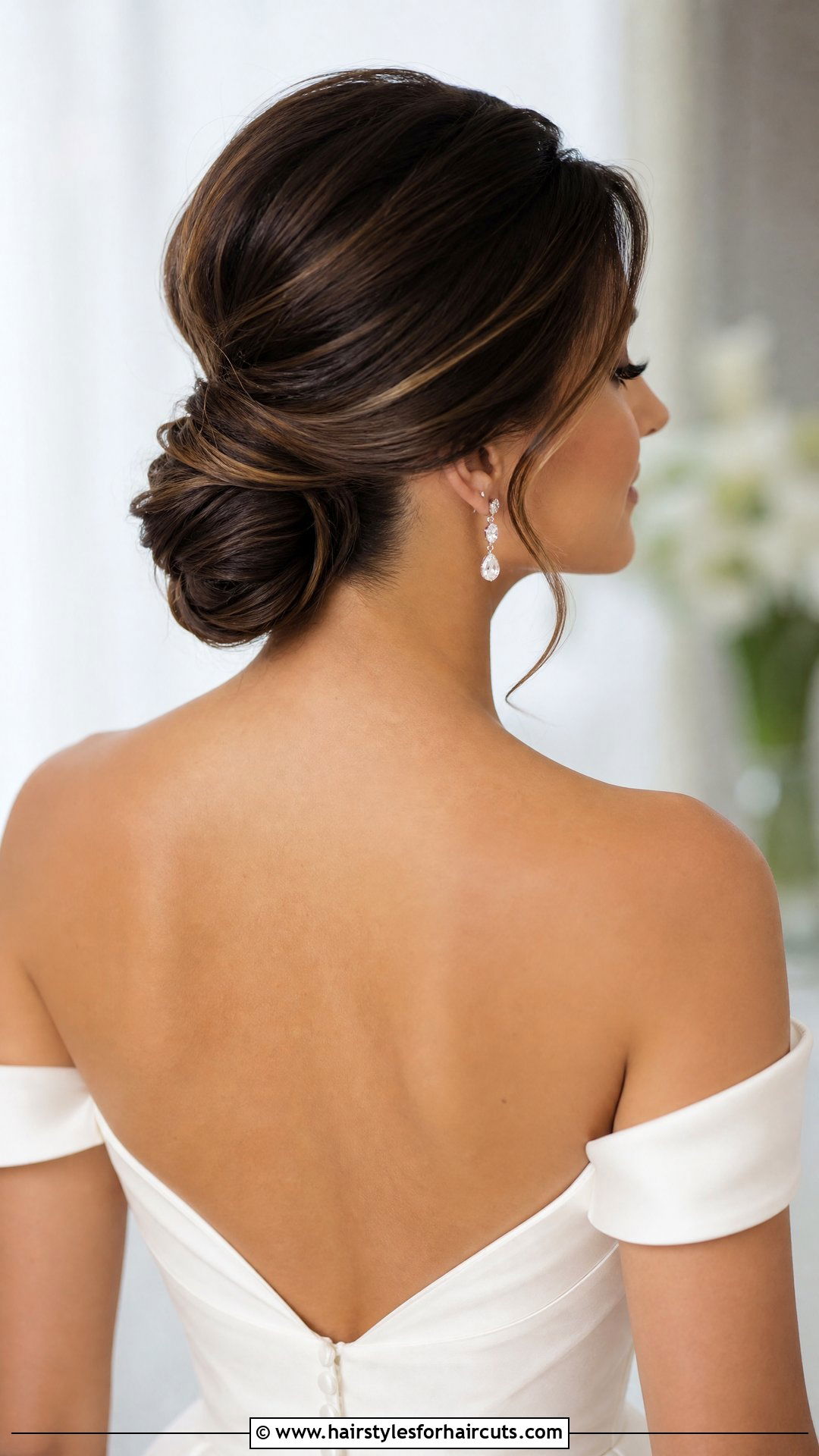 Low Chignon Wedding Hairstyle - 25 wedding hairstyles medium hair - 25 wedding hairstyles medium hair