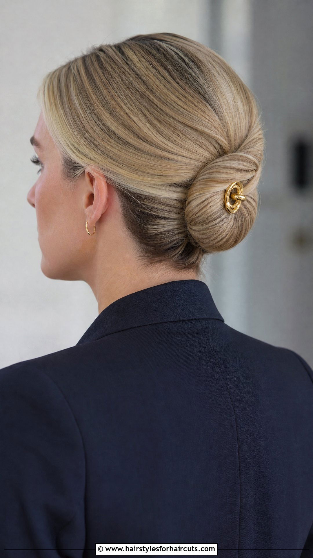 Low Chignon With French Pin - 25 french hair pin hairstyles - 25 french hair pin hairstyles