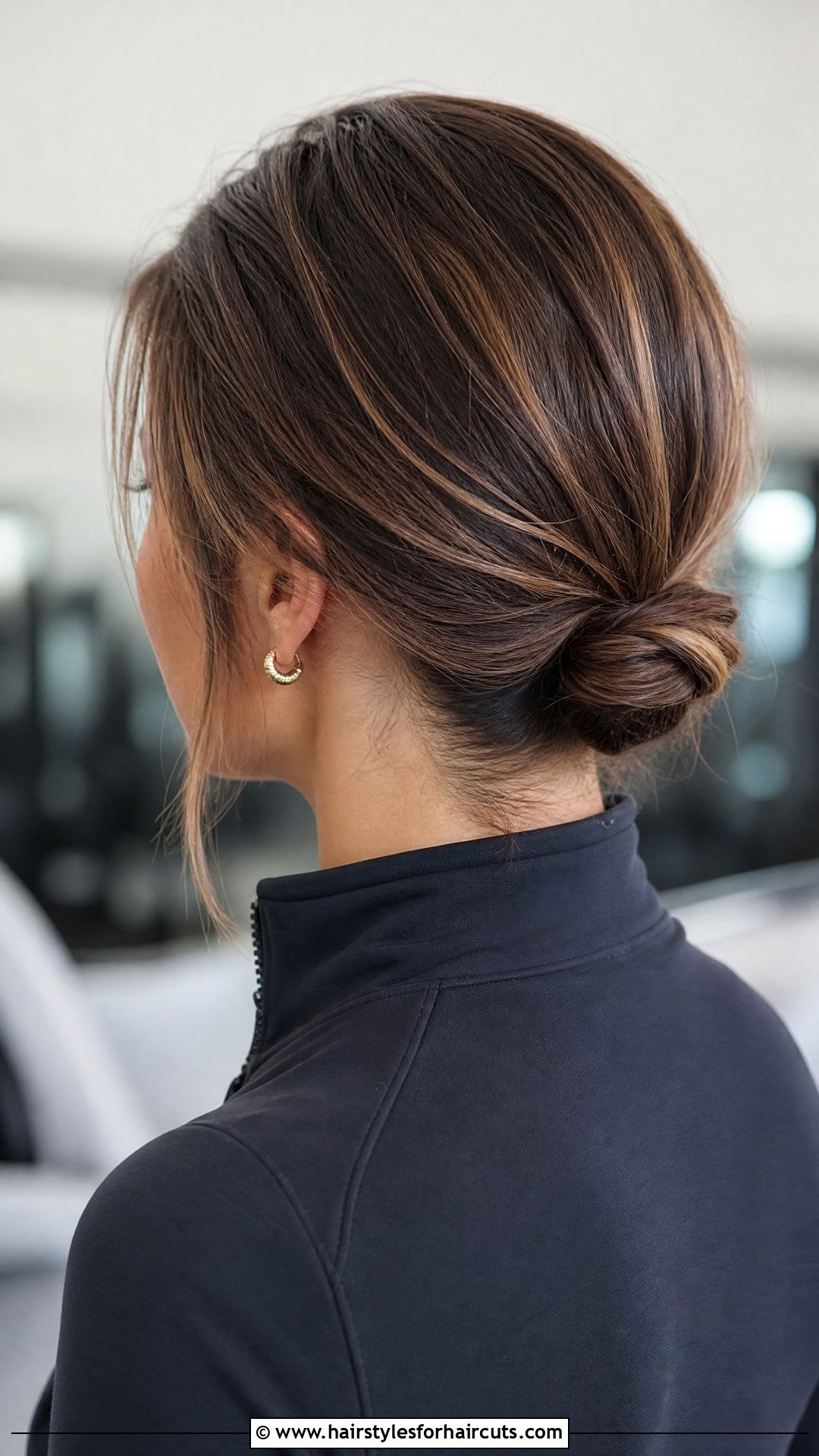 Low Chignon Workout Medium Hair - 25 workout hairstyles for medium hair - 25 workout hairstyles for medium hair