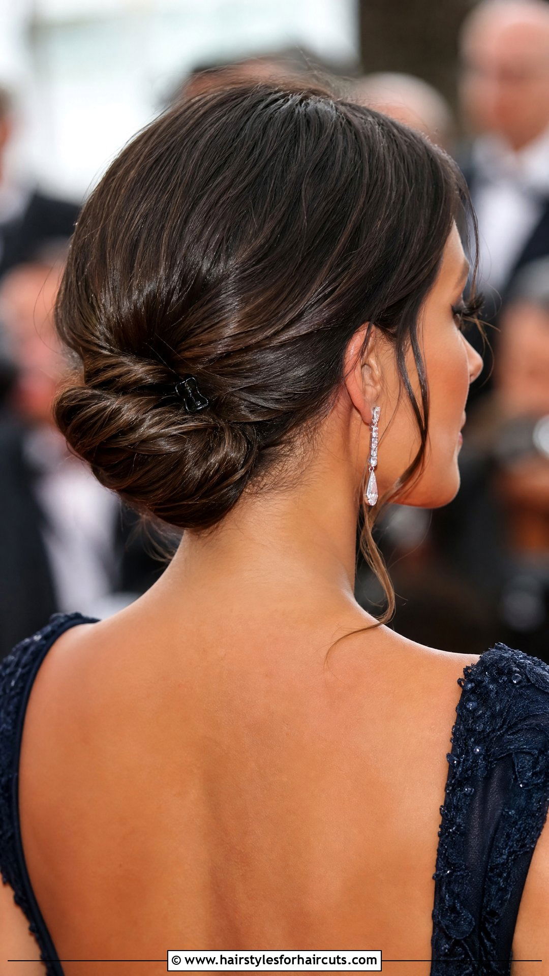 Low Curly Claw Clip Chignon - 25 curly hair claw clip hairstyles - 25 curly hair claw clip hairstyles