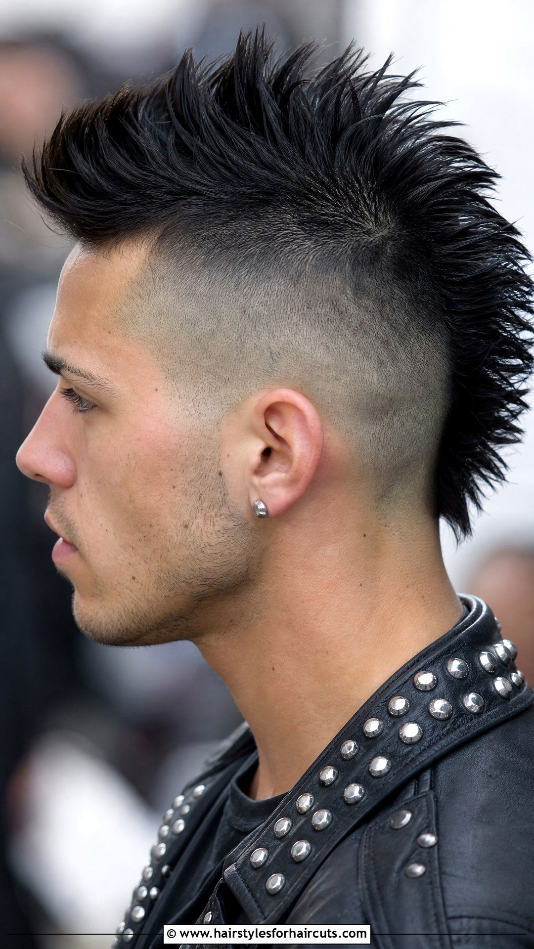 Low Fade with Mohawk - 25 low fade haircuts straight hair - 25 low fade haircuts straight hair