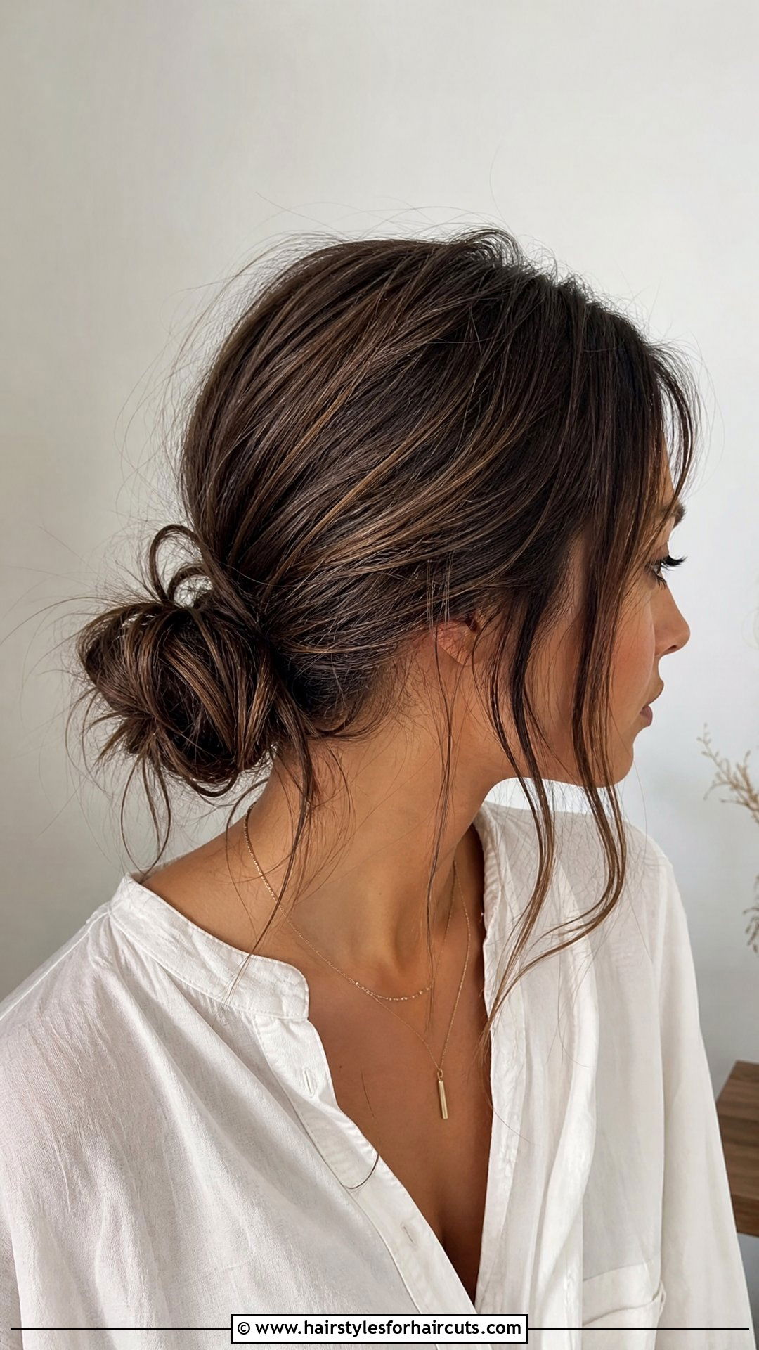 Low Messy Bun - 25 baby shower hairstyles - 25 baby shower hairstyles