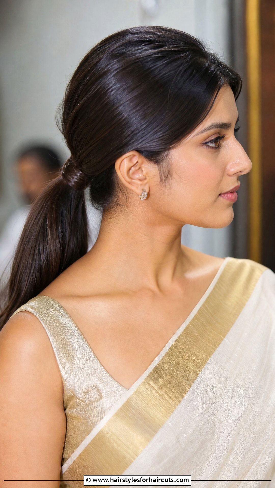 Low Ponytail Hairstyle On Saree - 25 hairstyles on saree - 25 hairstyles on saree