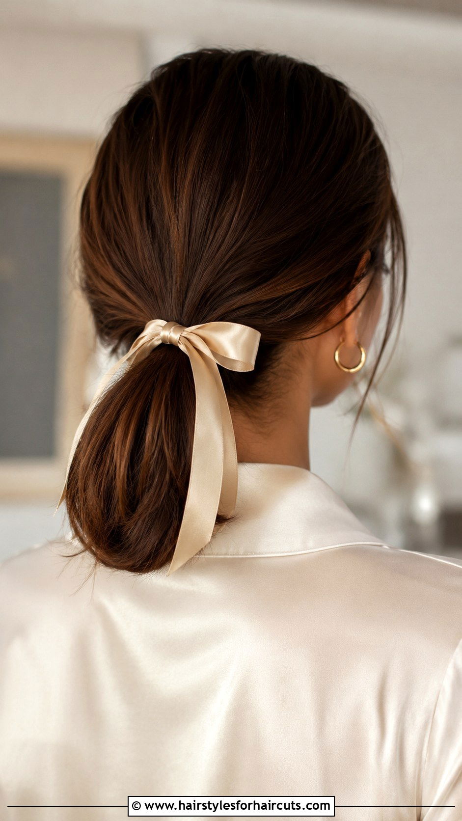 Low Ponytail With Ribbon - 25 chinese hairstyles for long hair - 25 chinese hairstyles for long hair