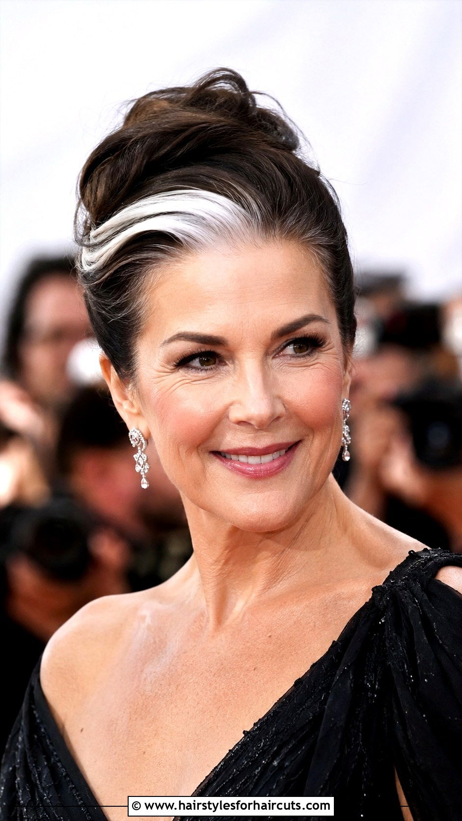 Mallen Streak Updo - 25 mallen streak hairstyles - 25 mallen streak hairstyles