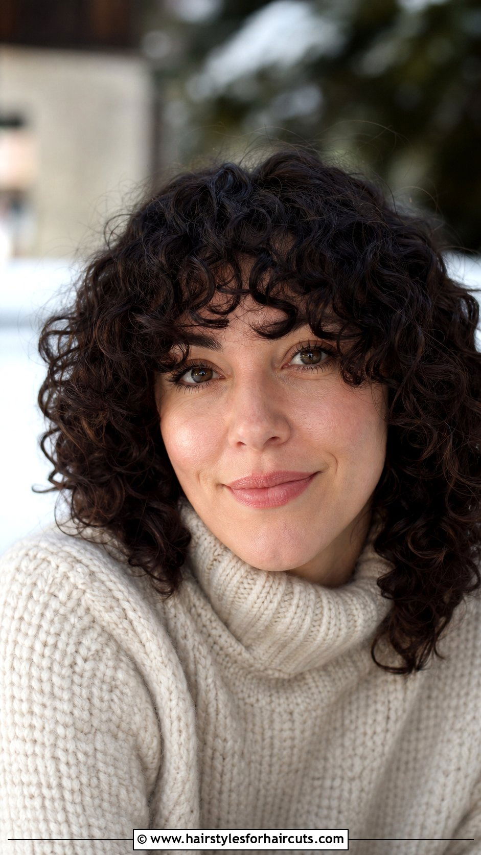 Medium Curly Hair With Bangs - 25 hairstyles with curls for medium hair - 25 hairstyles with curls for medium hair