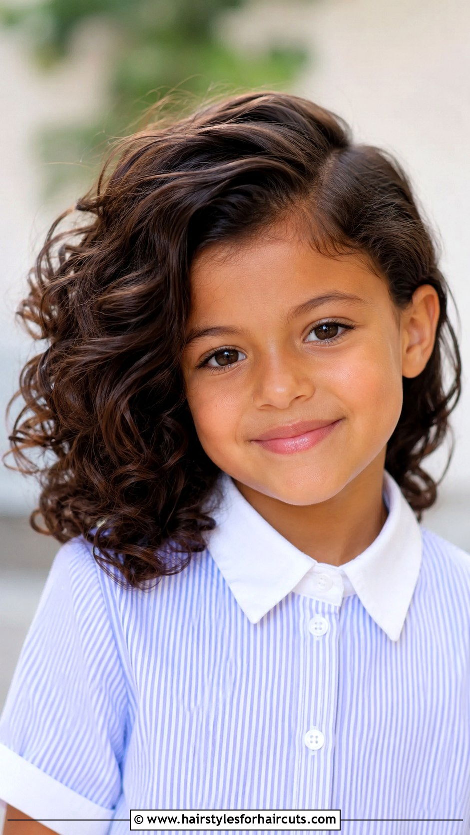 Medium Curly Hair With Side Part - 25 haircuts for curly hair girl kid - 25 haircuts for curly hair girl kid