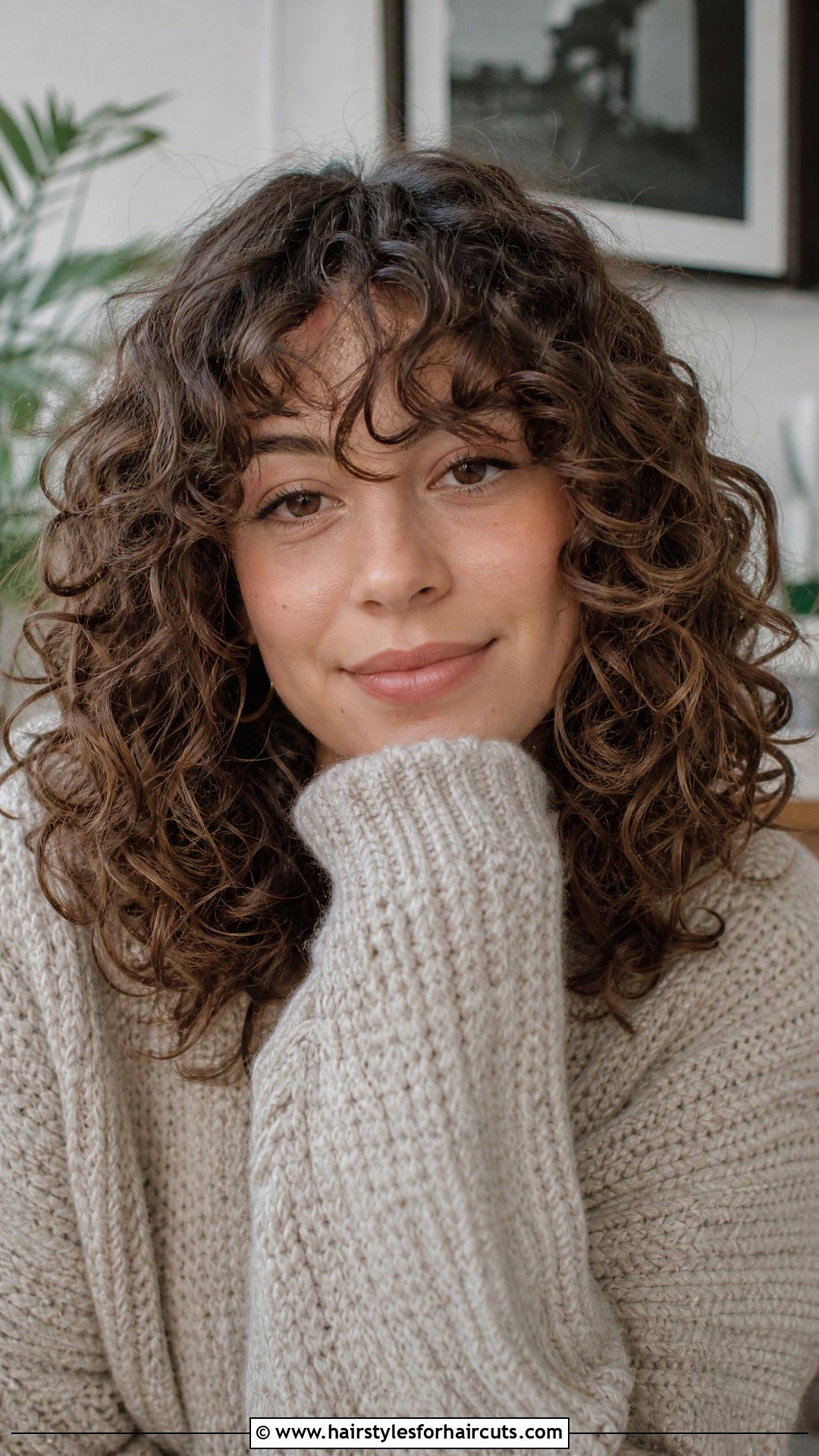 Medium Curly Hairstyle With Bangs - 25 woman curly hairstyles - 25 woman curly hairstyles