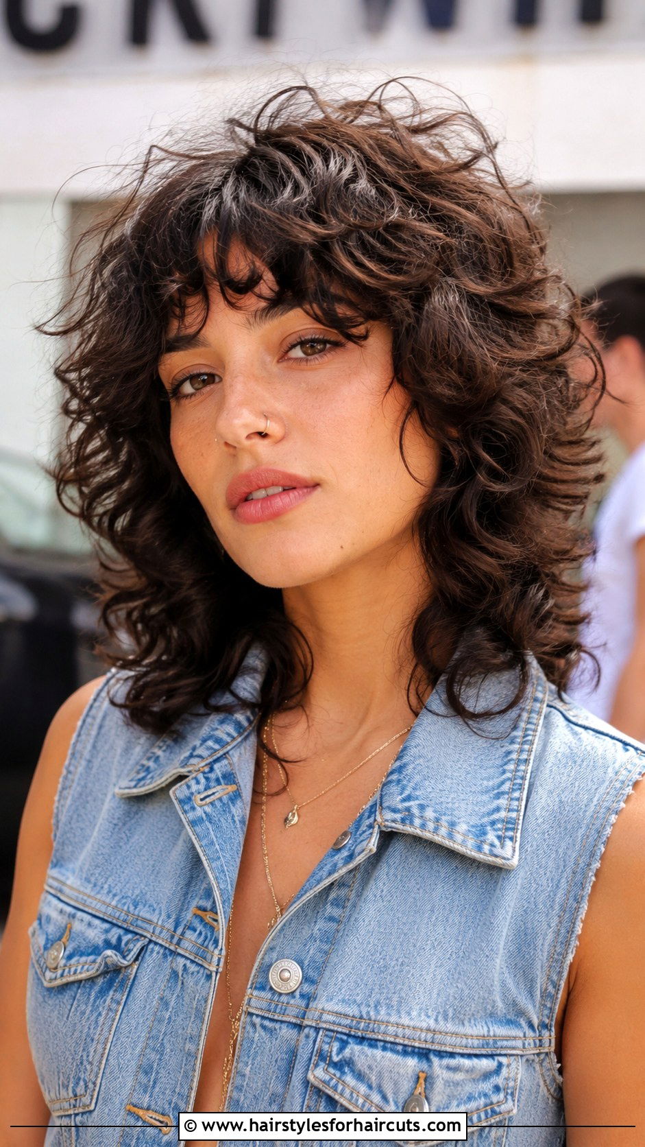 Medium Curly Shag - 25 best haircuts for thinning curly hair - 25 best haircuts for thinning curly hair