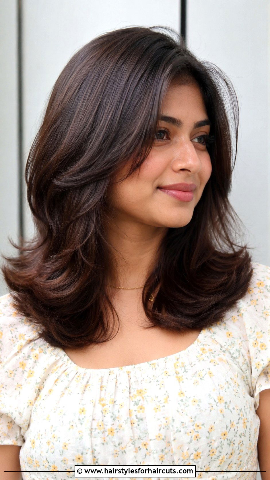 Medium Layered Flip Haircut - 25 multi layer haircuts - 25 multi layer haircuts