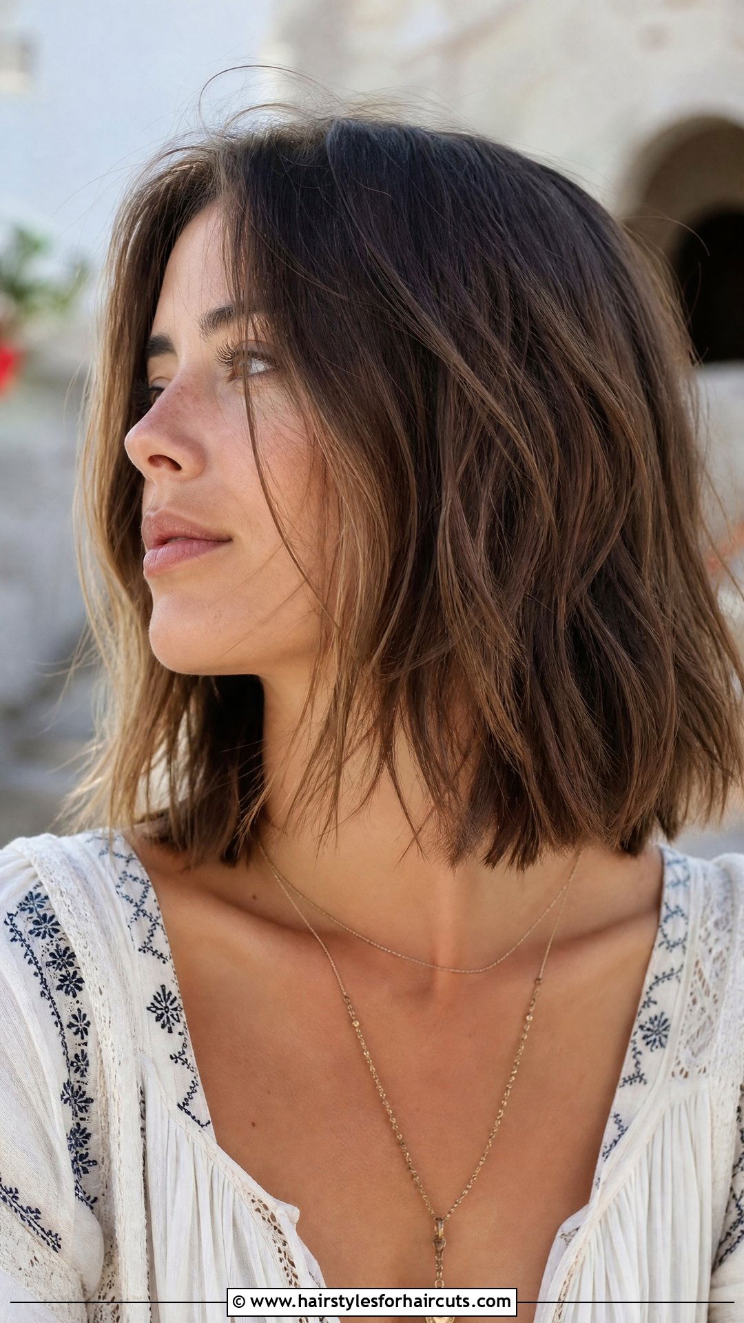 Medium Razored Lob Haircut - 25 medium womens haircuts - 25 medium womens haircuts