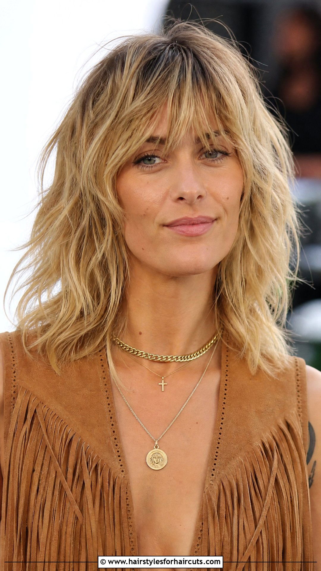 Medium Shag Haircut For Thin Hair - 25 haircuts for thin flat hair - 25 haircuts for thin flat hair