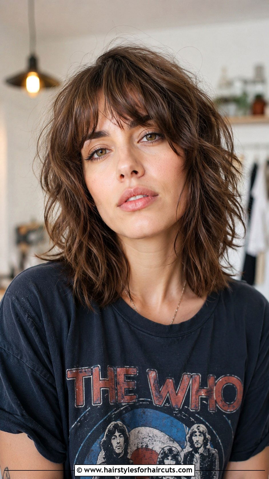 Medium Wavy Shag - 25 haircuts kona - 25 haircuts kona