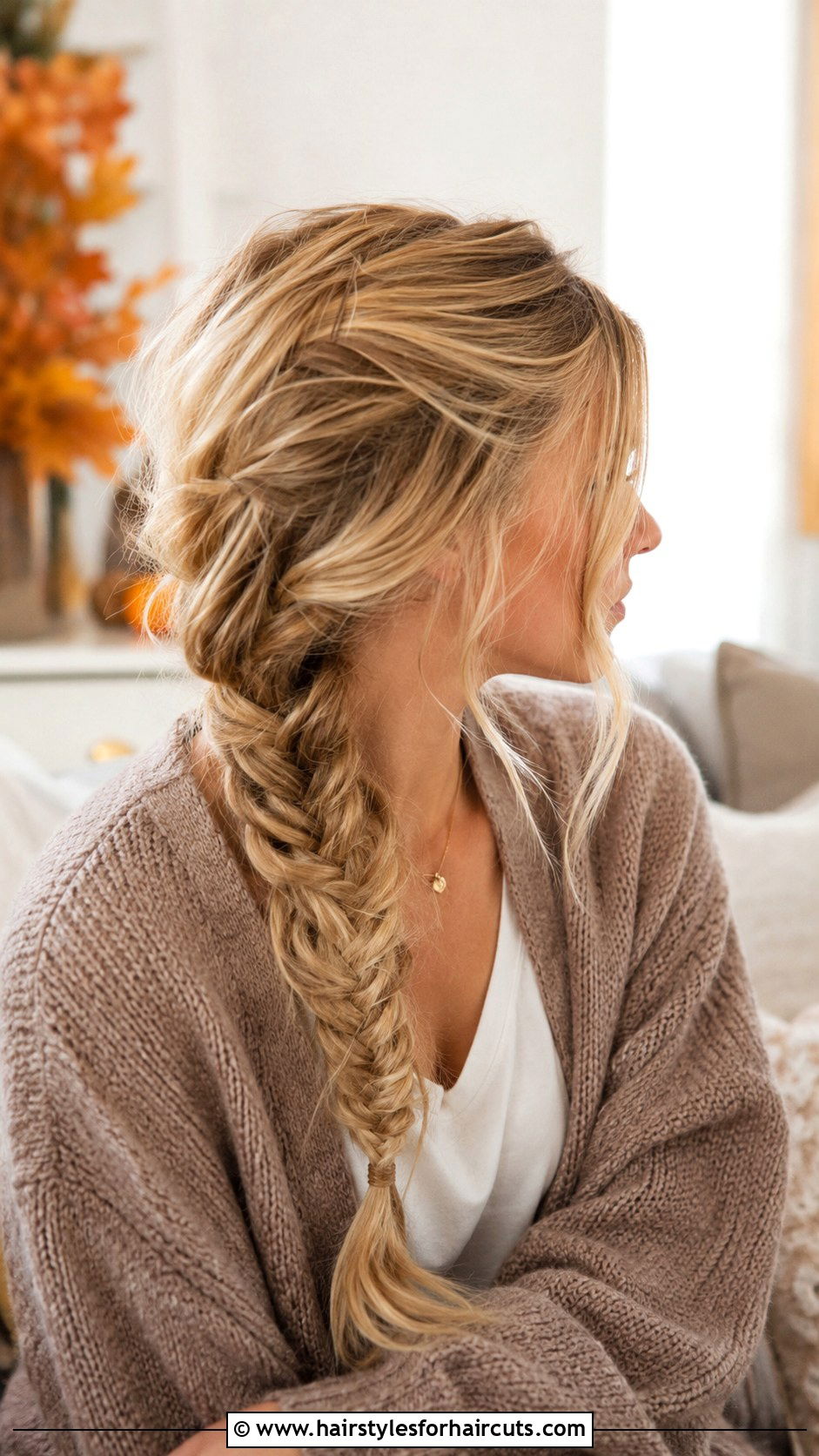Messy Blonde Fishtail Braid - 25 braided hairstyles for blonde hair - 25 braided hairstyles for blonde hair