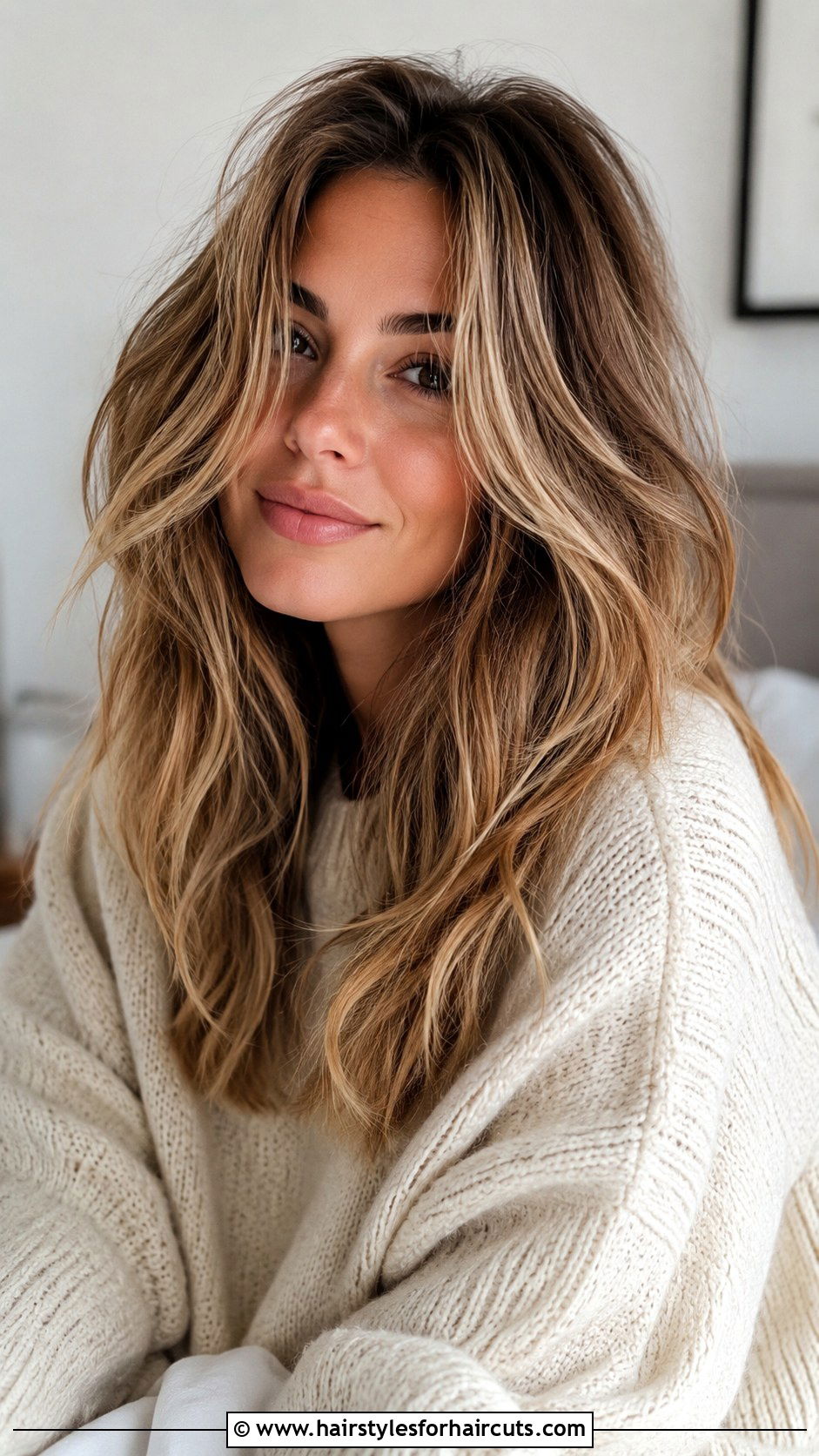 Messy Blowout - 25 blow dry hairstyles for medium hair - 25 blow dry hairstyles for medium hair