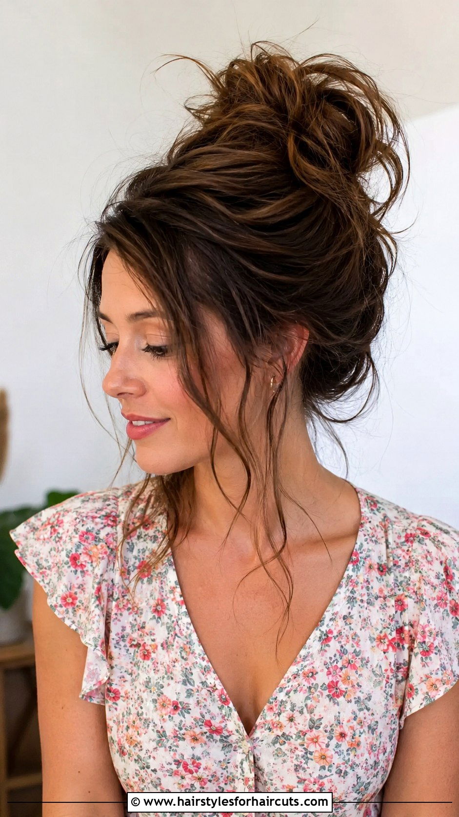 Messy Boho Beehive - 25 bee hive hairstyles - 25 bee hive hairstyles