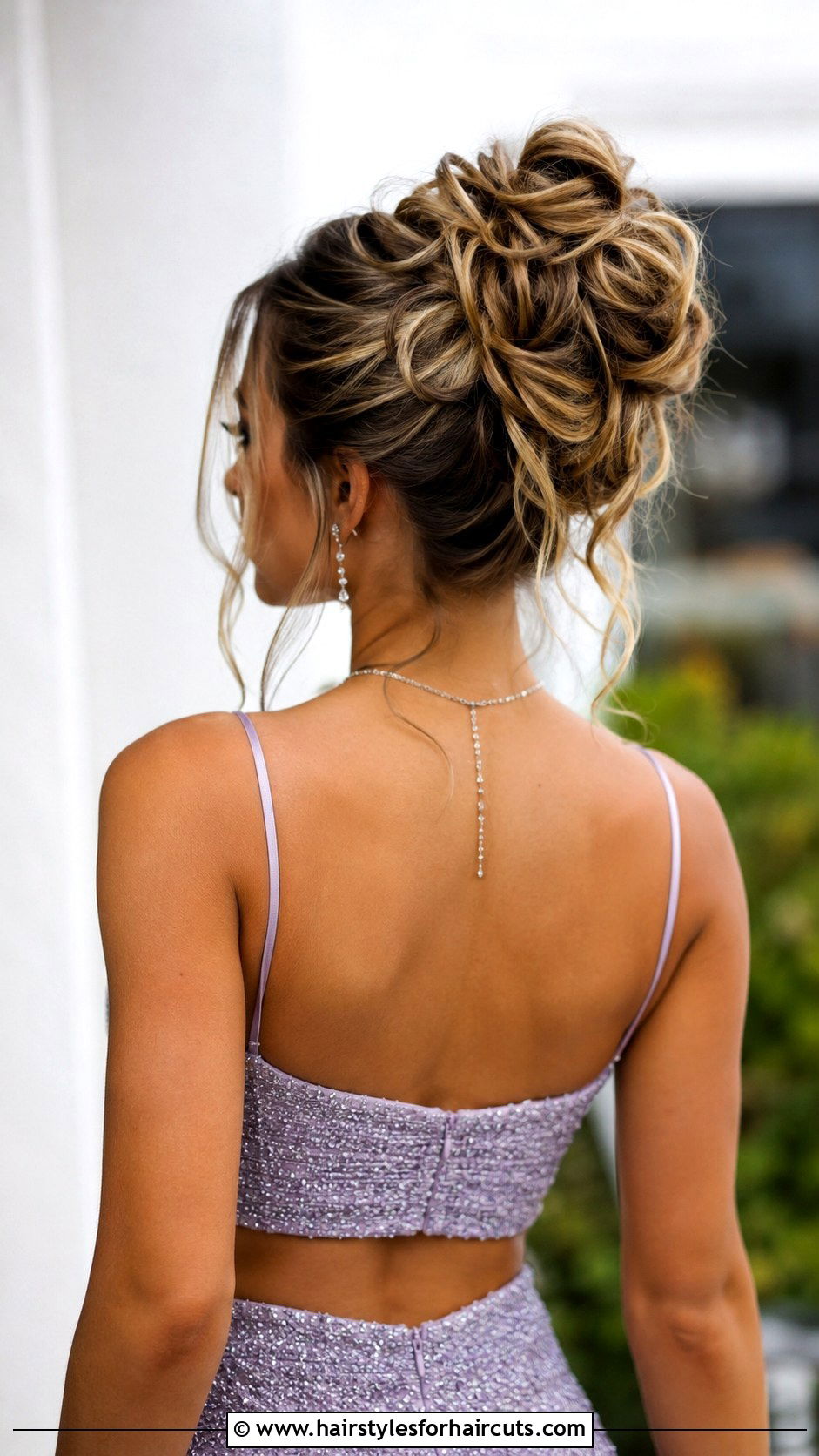 Messy Bun Prom Hairstyle - 25 prom hairstyles for long thick hair - 25 prom hairstyles for long thick hair