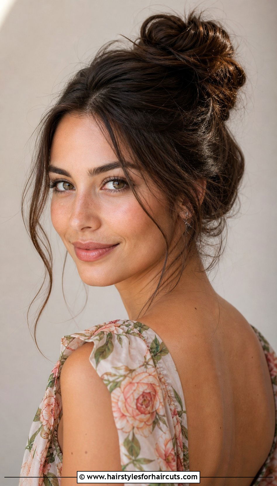 Messy Bun Updo - 25 what is the most attractive hairstyles - 25 what is the most attractive hairstyles