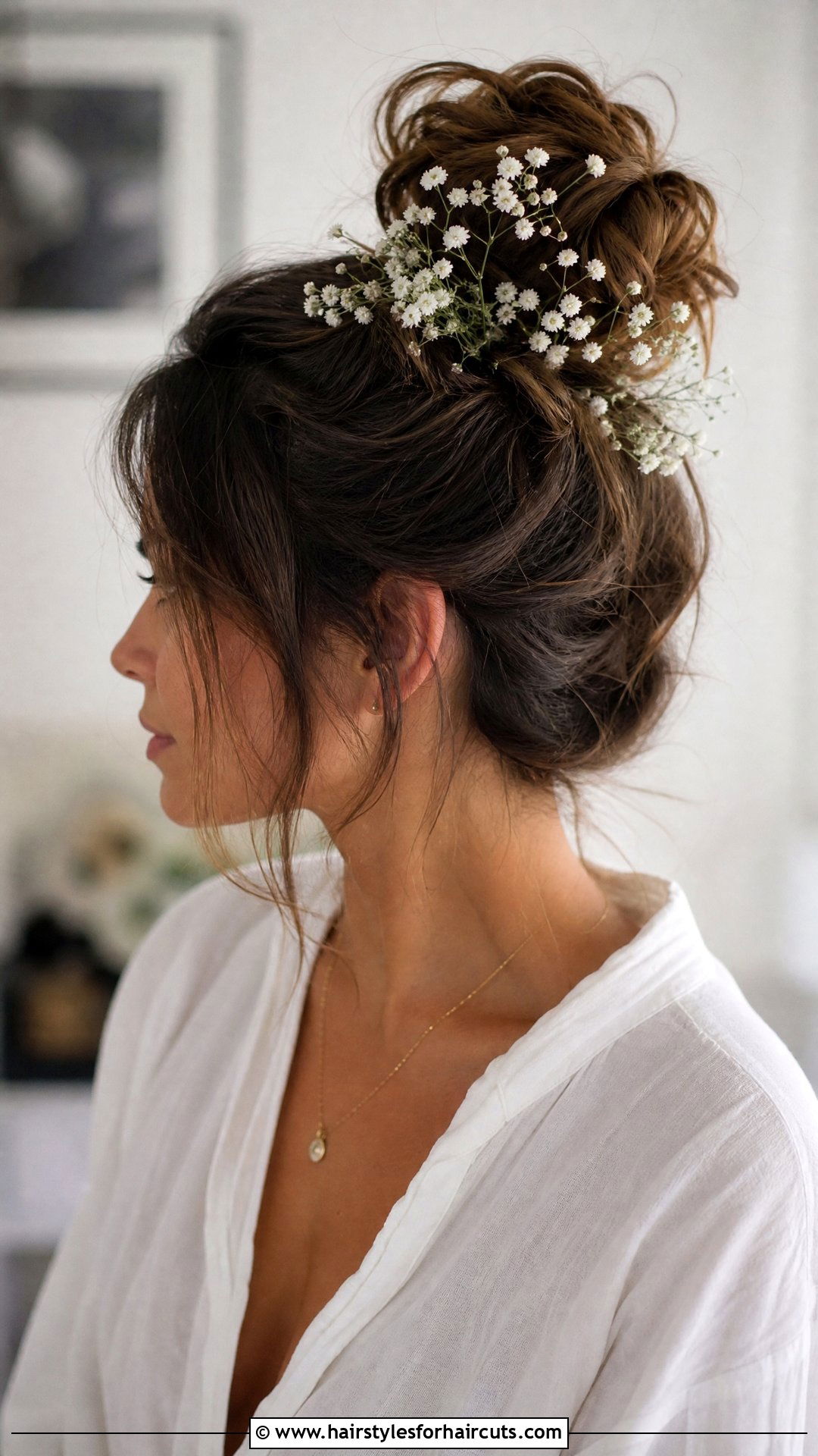 Messy Bun With Baby Breath - 25 flower hairstyles - 25 flower hairstyles