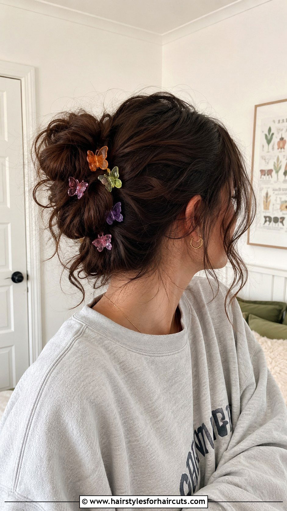 Messy Bun With Butterfly Clips - 25 1999 hairstyles - 25 1999 hairstyles